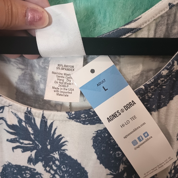 Agnes and Dora White and Blue High Low Pineapple Print T-shirt Size L - Picture 10 of 10